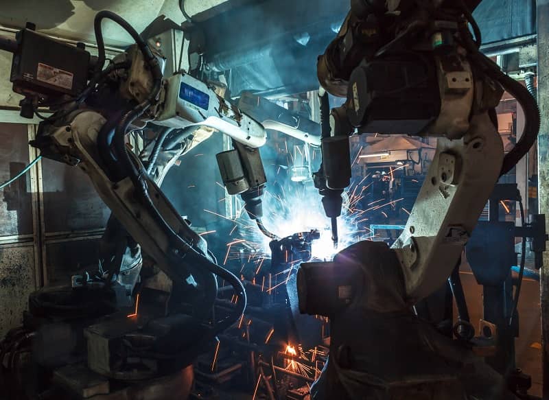 Robots welding industry-cm