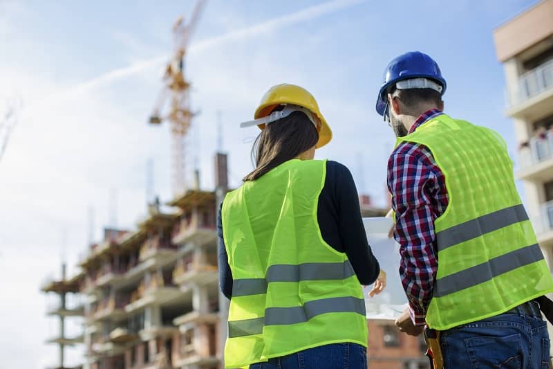 Why You Should Consider a Career in the Construction Industry in 2021
