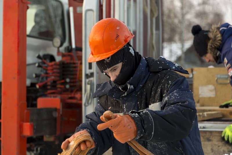 How to Stay Safe on the Job Site This Winter