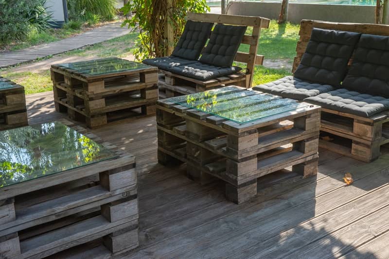 Pallets furniture, sitting area in a garden-cm (1)